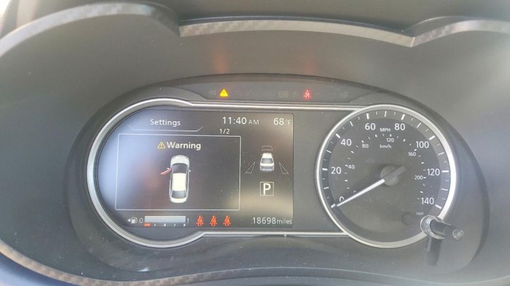 Nissan Versa  2025