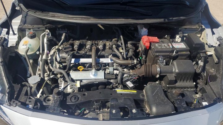 Nissan Versa  2025