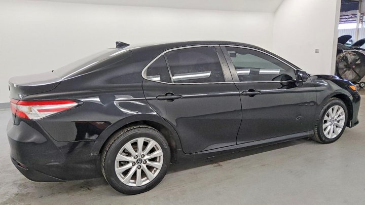 Toyota Camry  2019