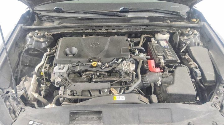 Toyota Camry  2021