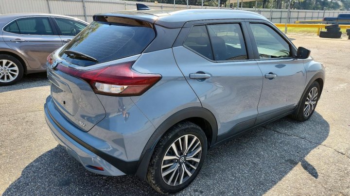 Nissan Kicks  2021