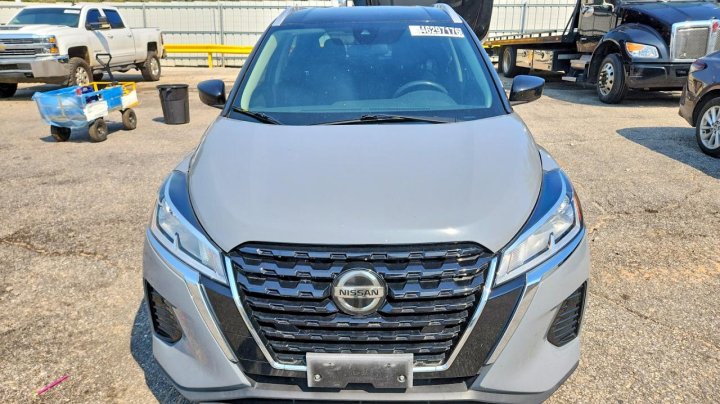 Nissan Kicks  2021