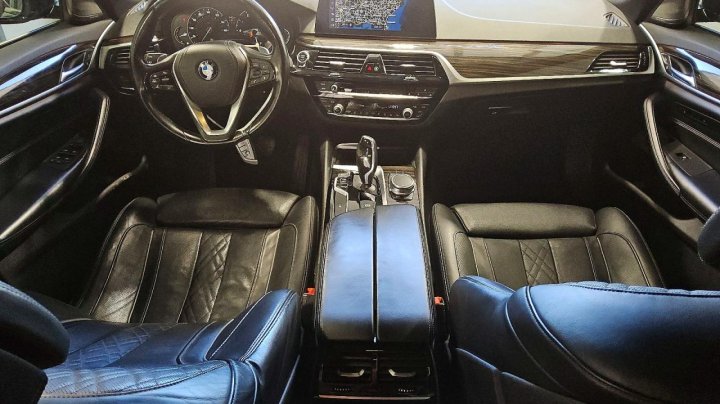 BMW 530  2018