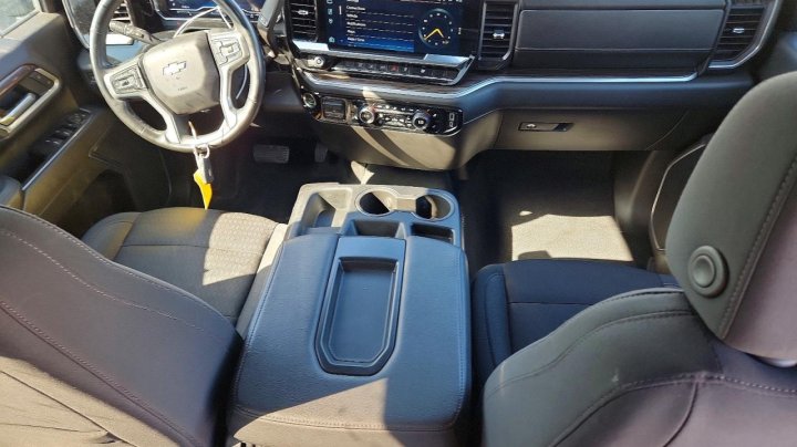 Chevrolet Silverado  2025