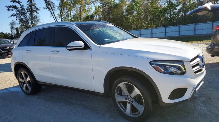 Mercedes-Benz GLC  2019