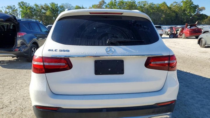 Mercedes-Benz GLC  2019