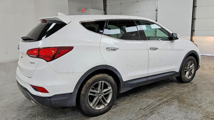 Hyundai SANTA  2017