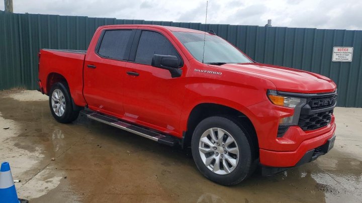 Chevrolet Silverado  2022