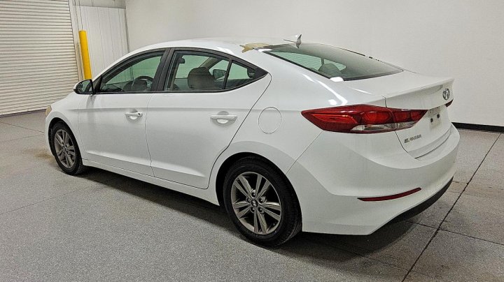 Hyundai Elantra  2017