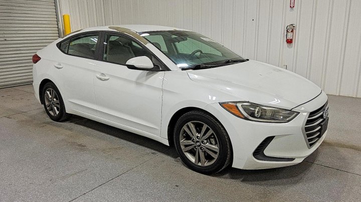 Hyundai Elantra  2017
