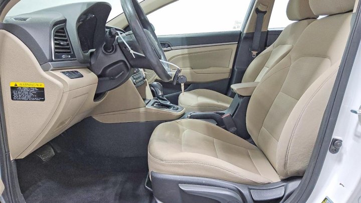 Hyundai Elantra  2017