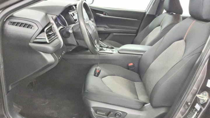 Toyota Camry  2020