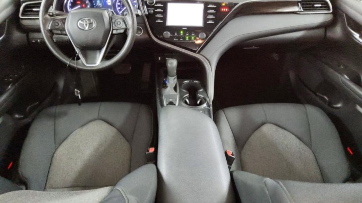 Toyota Camry  2020