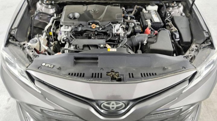 Toyota Camry  2020