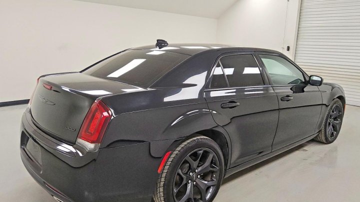 CHRYSLER 300  2023