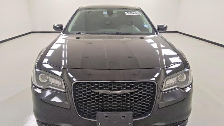 CHRYSLER 300  2023