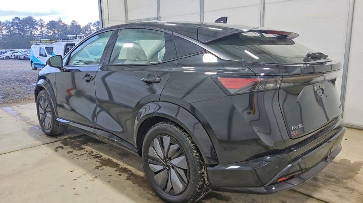 Nissan ARIYA  2023