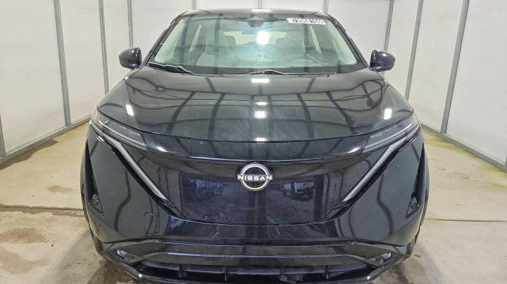 Nissan ARIYA  2023