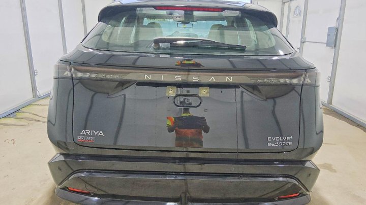 Nissan ARIYA  2023