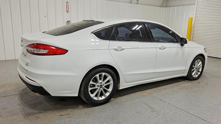 Ford FUSION  2019