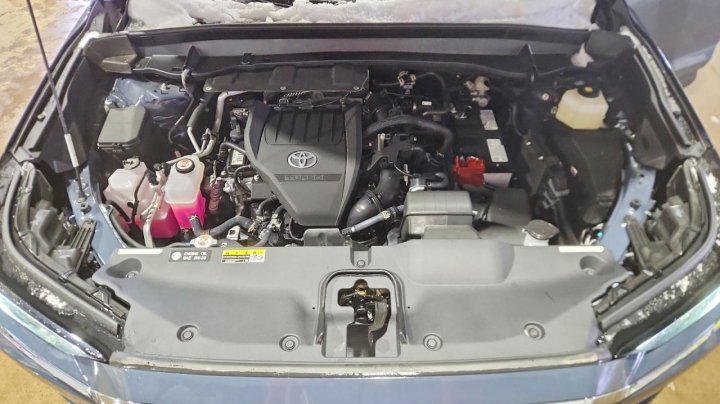 Toyota GRAND  2025