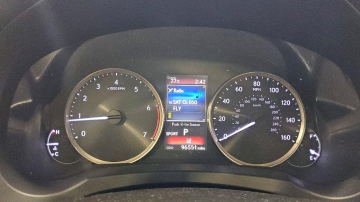 Lexus IS  2019