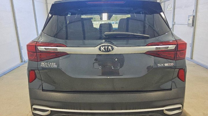 KIA Seltos  2021