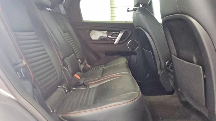 Land Rover Discovery  2020