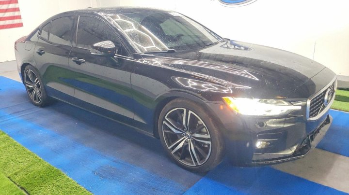 Volvo S60  2020
