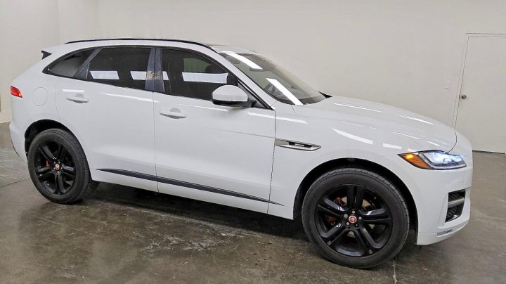 Jaguar F-Pace  2018