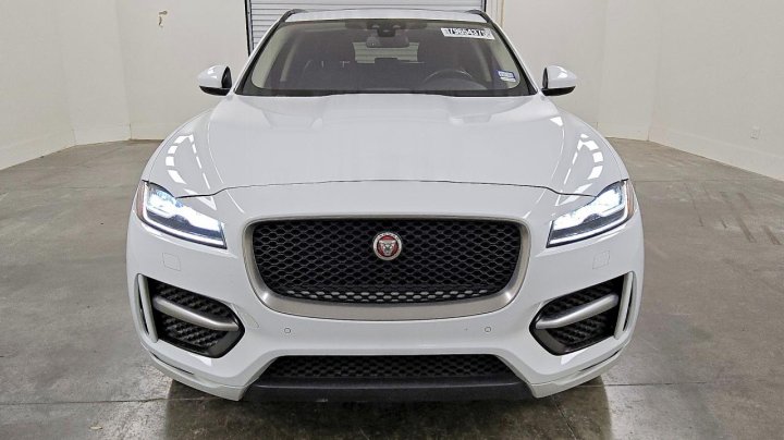 Jaguar F-Pace  2018