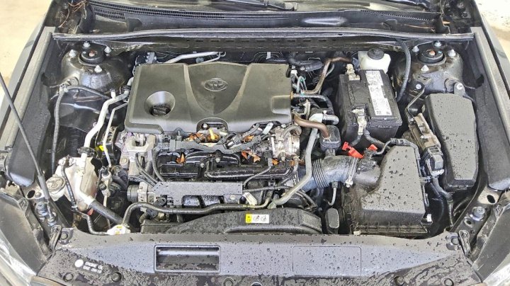 Toyota Camry  2021