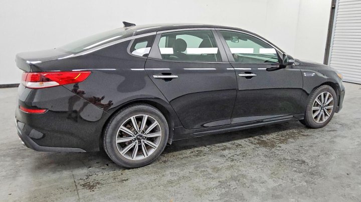 KIA Optima  2019