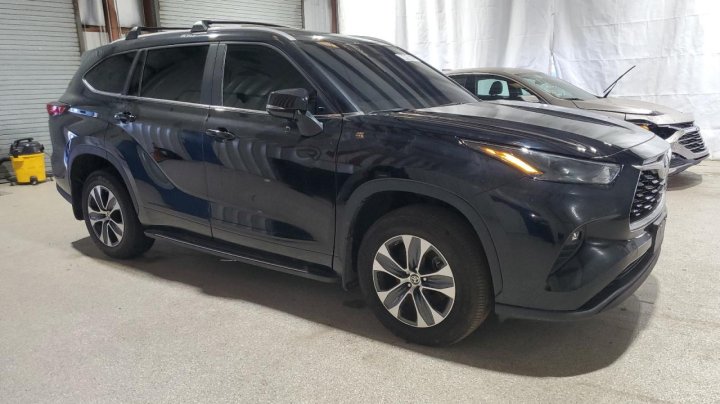 Toyota Highlander  2023