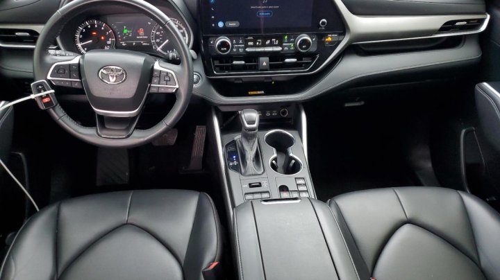 Toyota Highlander  2023
