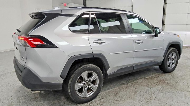 Toyota RAV4  2022