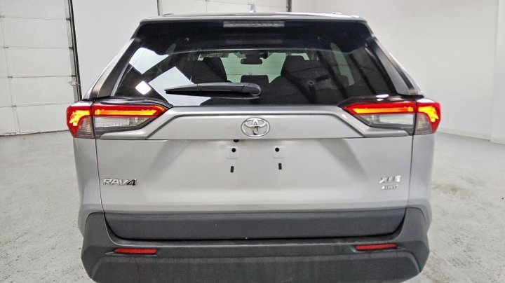 Toyota RAV4  2022