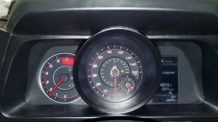 Hyundai Elantra  2022