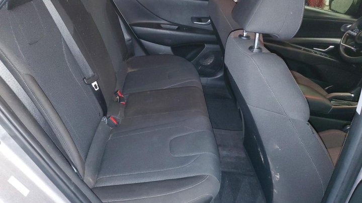 Hyundai Elantra  2022