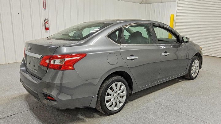 Nissan Sentra  2019