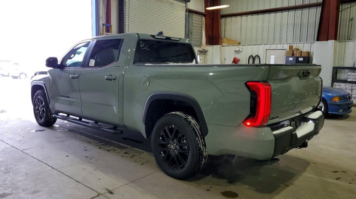 Toyota TUNDRA  2025