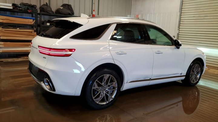 Genesis GV70  2025