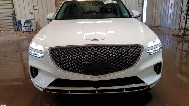 Genesis GV70  2025
