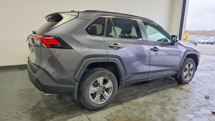 Toyota RAV4  2024