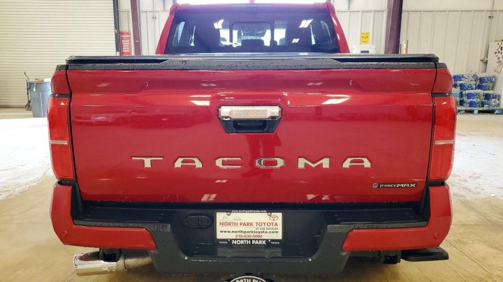 Toyota TACOMA  2025