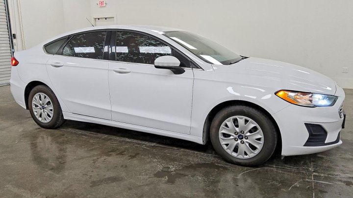 Ford FUSION  2019
