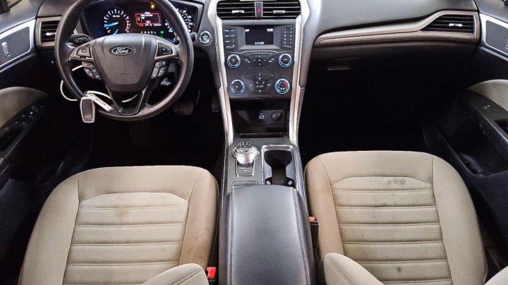 Ford FUSION  2019