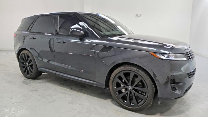 Land Rover RANGE  2025