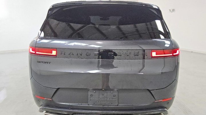 Land Rover RANGE  2025