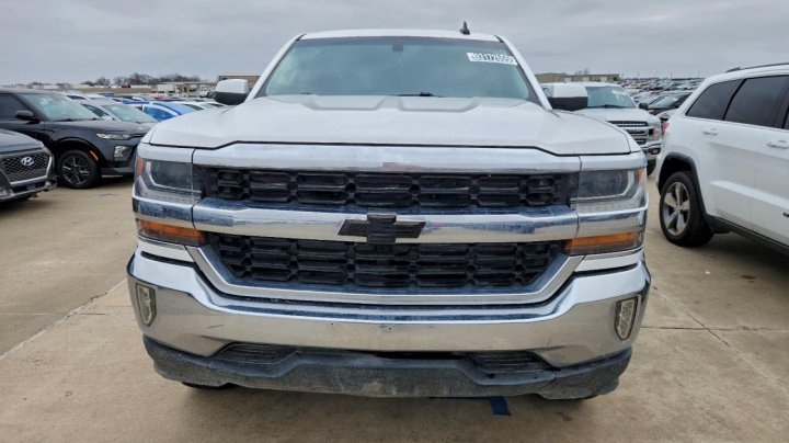 Chevrolet Silverado  2017